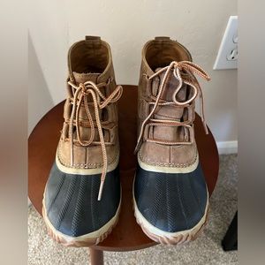Sorel shoes sz 7